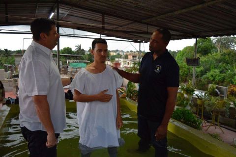 God's kingdom is advancing in Cuba as more than 100 new believers were recently baptized amid adversity and opposition.